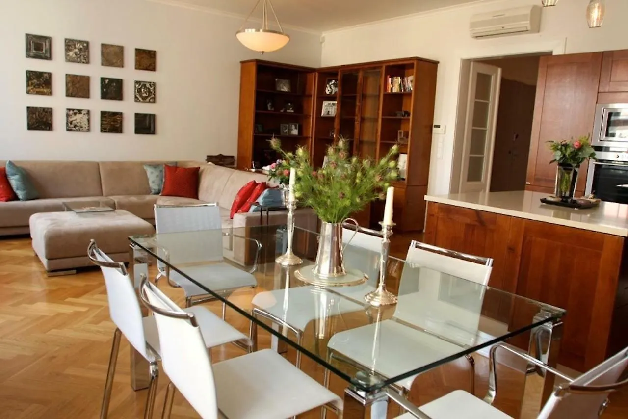 Spacious Elegance In The Heart Of Old Town Prague