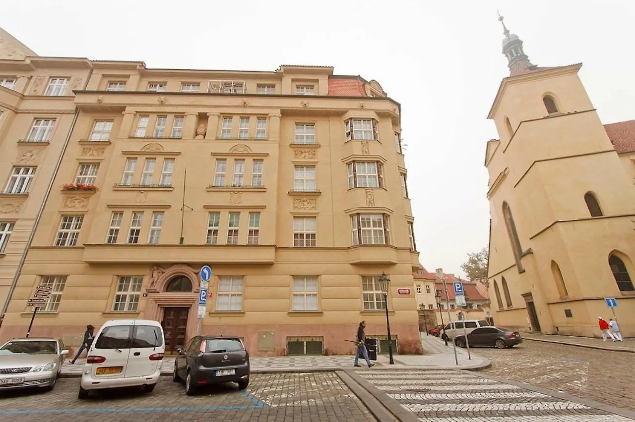 Apartment Spacious Elegance In The Heart Of Old Town Prague